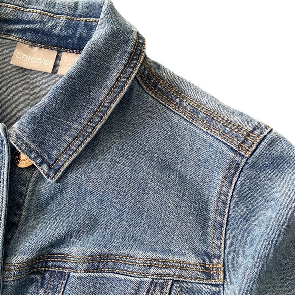 Chico’s Light Wash Jean Jacket Small 4-6 - Picture 6 of 13